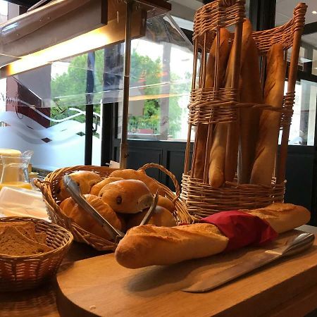 Hotel Du Centre - Restaurant Le P'Tit Gourmet Tonnerre Εξωτερικό φωτογραφία