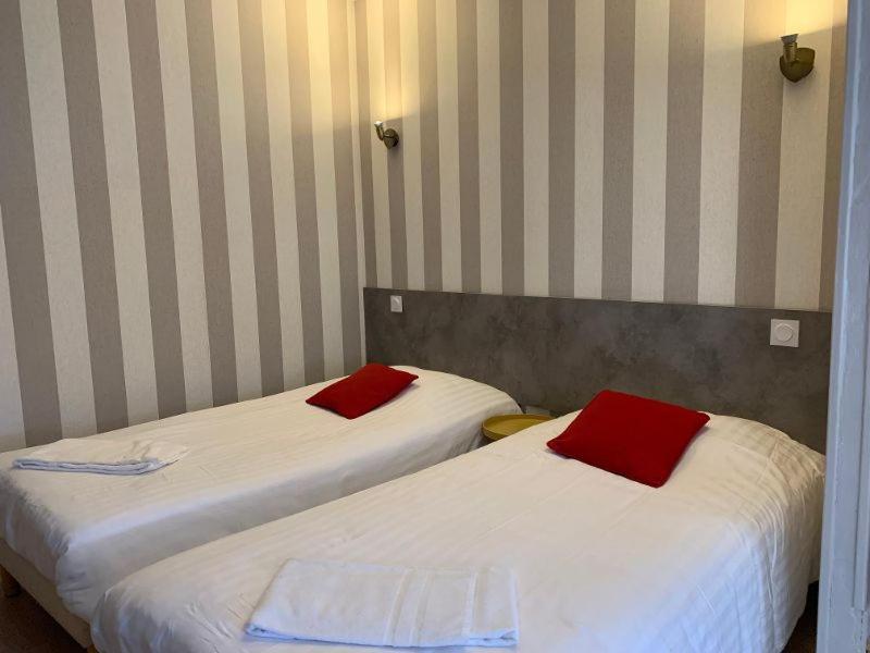 Hotel Du Centre - Restaurant Le P'Tit Gourmet Tonnerre Εξωτερικό φωτογραφία