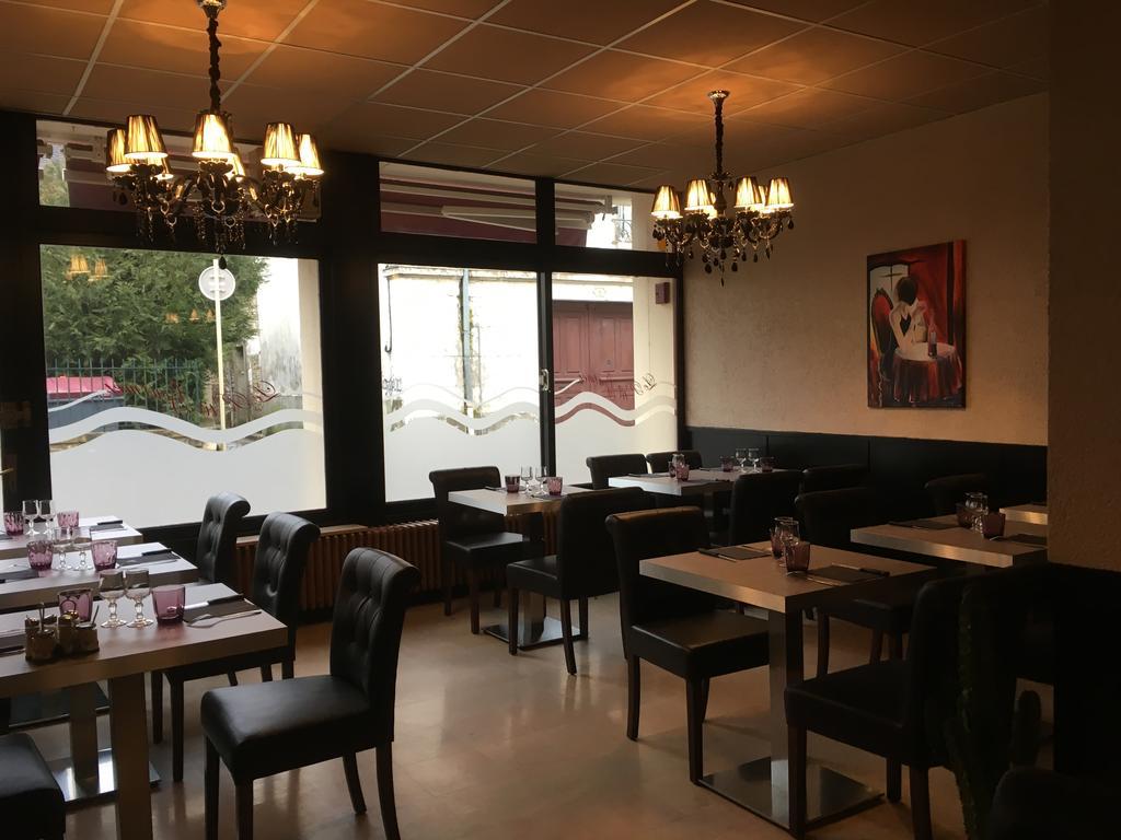 Hotel Du Centre - Restaurant Le P'Tit Gourmet Tonnerre Εξωτερικό φωτογραφία