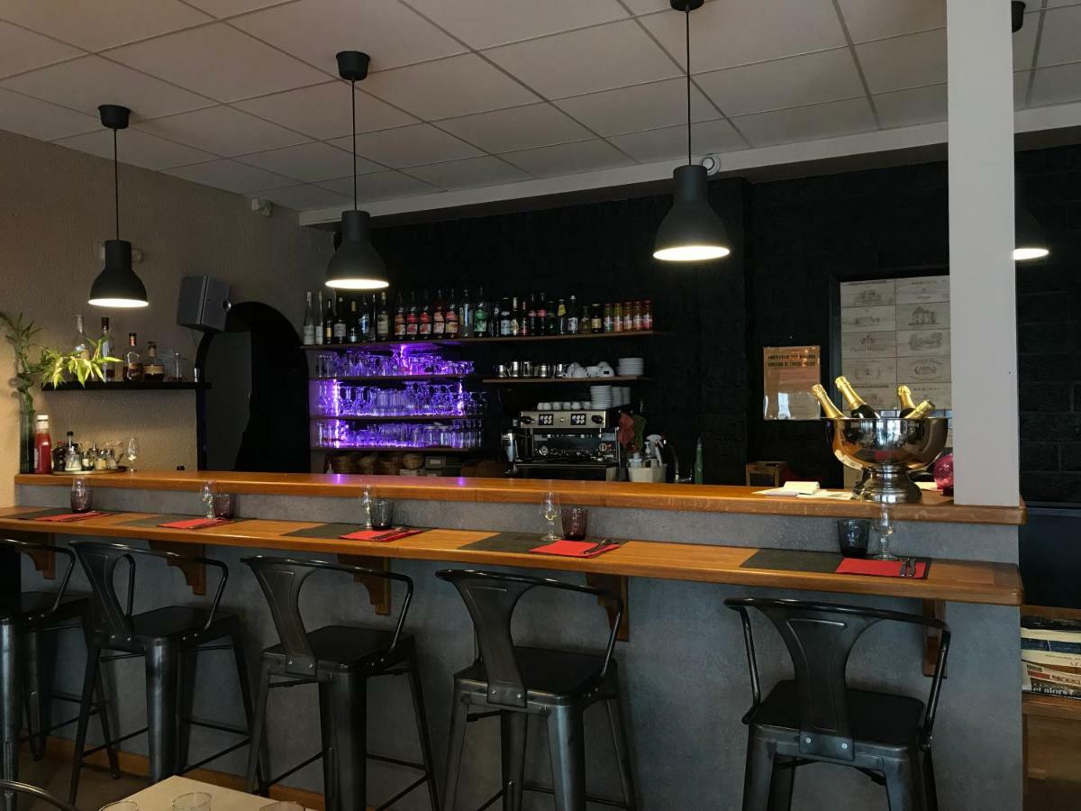 Hotel Du Centre - Restaurant Le P'Tit Gourmet Tonnerre Εξωτερικό φωτογραφία